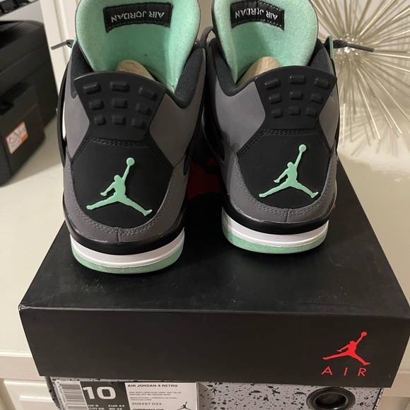 Air Jordan 4 Retro Green Glow - Picture 3 of 4
